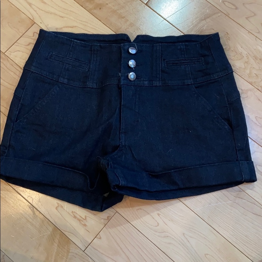 Bebe Hugh rise tuxedo short